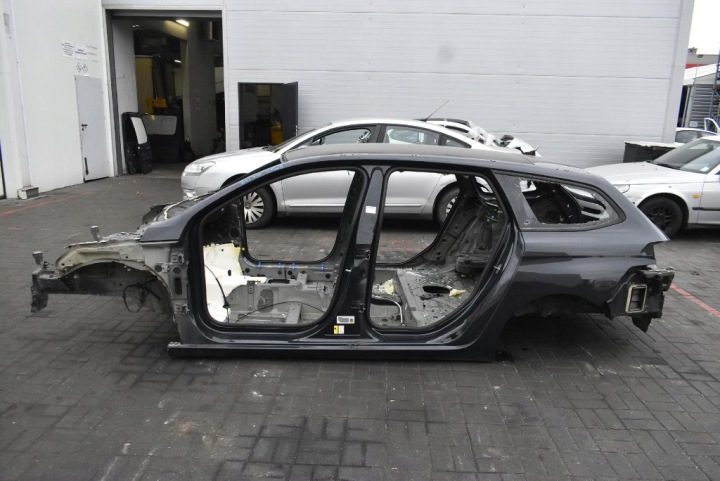 LONGHERONE parafango sinistra Destra posteriore quarto LONGHERONE RIVESTIMENTO MONTANTE MINIGONNA KTGA PEUGEOT 308 T9