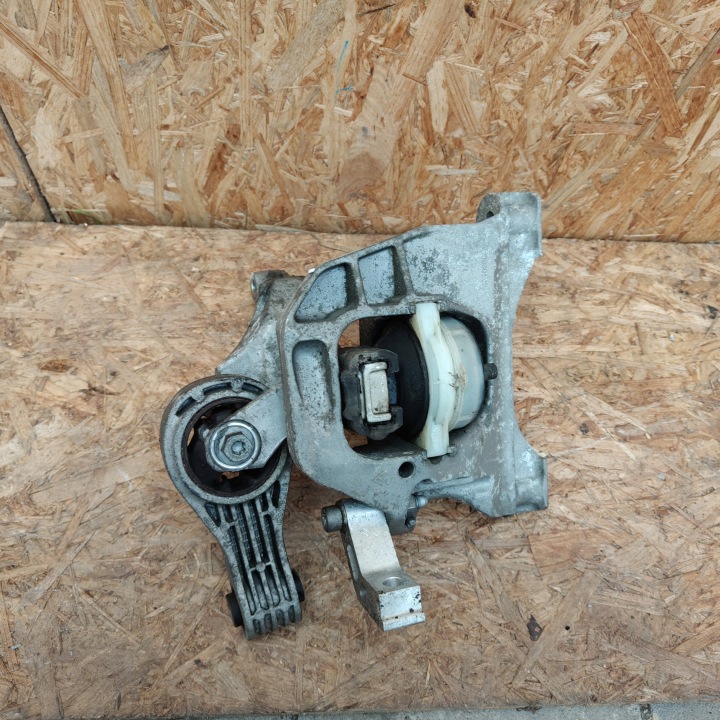 engine mount CITROEN C4 PICASSO II 2.0 BHDI