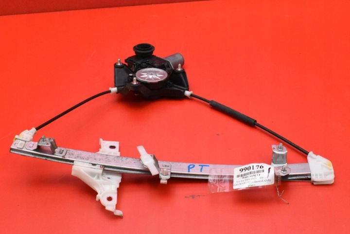 window regulator right rear part 85710-0D550 TOYOTA YARIS CROSS 20