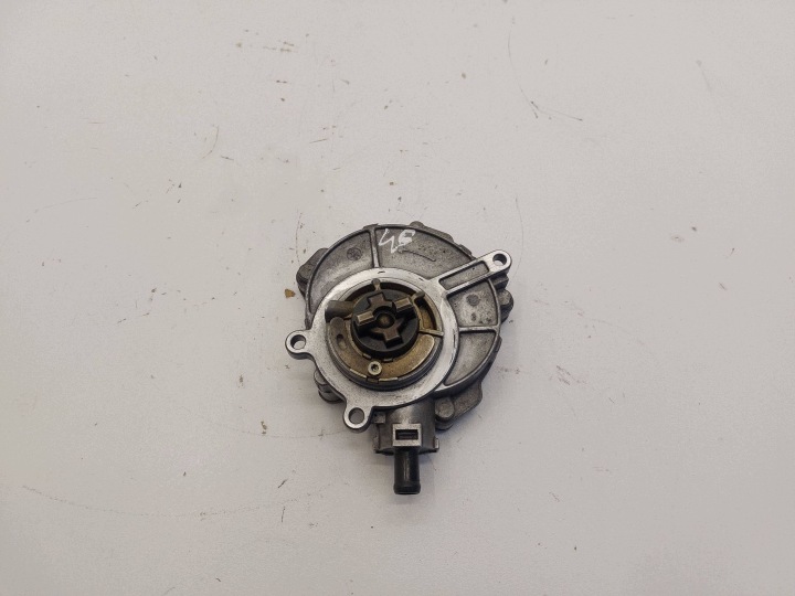 AUDI A6 C7 3.0 TFSI 3.2 pump PODCISNIENIOWA VACUM WAKUM 06E145100M