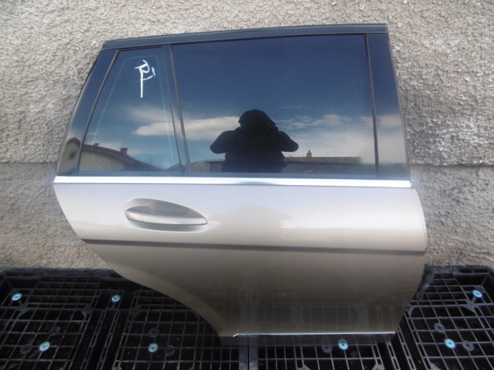 Portière MERCEDES W204 Couleur 798 Droite Arrière Arrière KOMBI