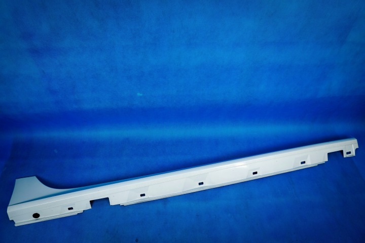 krytka prahová pravá Audi A7 4G8 Lift 4G8853856J LS9R