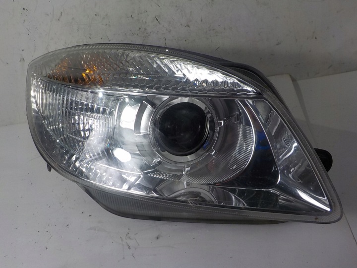SKODA FABIA II Licht rechts vorne vorne UK