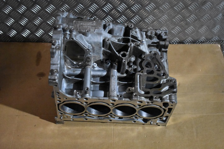 IDEALNY BLOK of the engine MERCEDES 254920 1