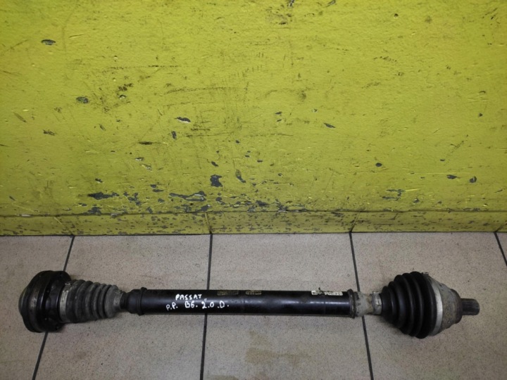 VW PASSAT B6 2.0 D poloos pravá 3C0407272AJ