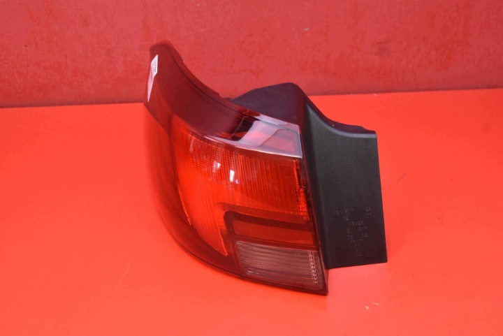 Licht links heck hinten 39077374 OPEL ASTRA 5 V K KOMBI 15-20