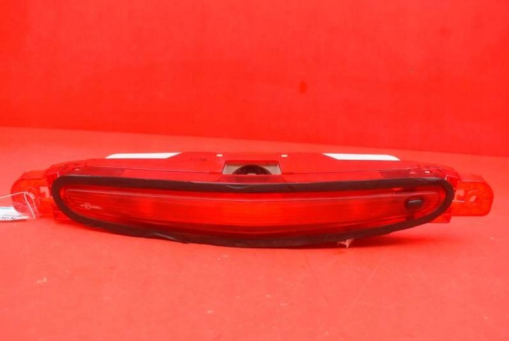 Leuchte STOPU STOP BBM551580 MAZDA 3 2 II BL Sedan 09-13