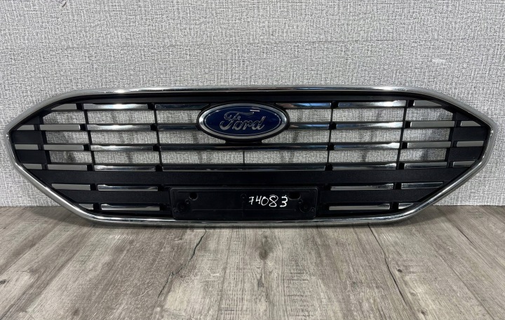 FORD FIESTA MK8 VIII 2022 -> grill of a bumper front NX7B-8200-A