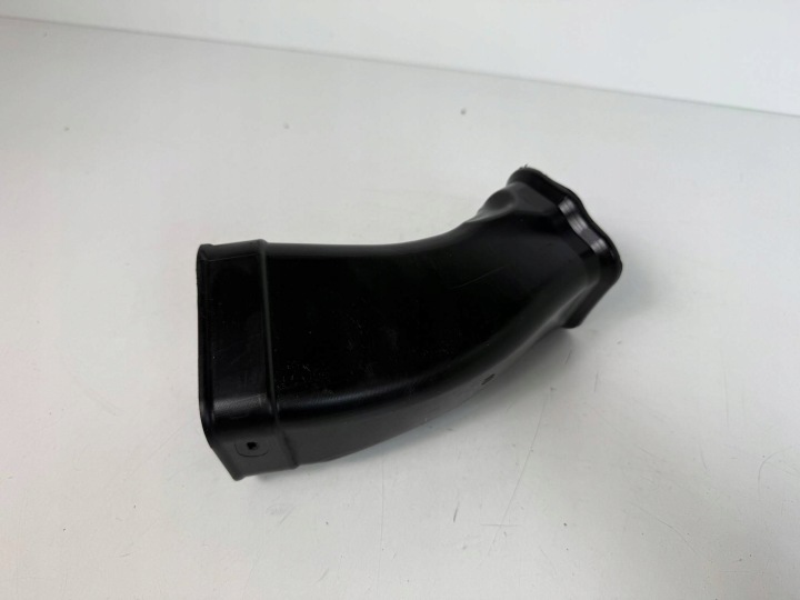 Volvo V60 II T8 18+ 2022 Tubazione rury dolotu Dell’aria 31474810 2