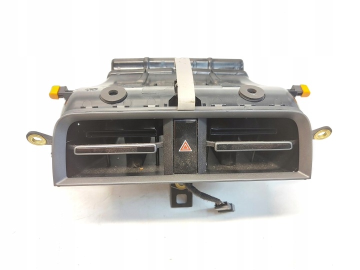 Porsche Taycan GTS 9J1 2023r rešetka rešetka ventilacije kokpit srednja 9J1819111B