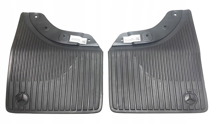 MERCEDES BENZ G63 BAVETTE PARE BOUE A4638892700 A4638892800