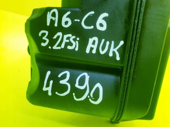 Od AUDI A6 C6 OIL C6 A4 B7 A8 D3 3.2 FSI AUK 06E103464D 7