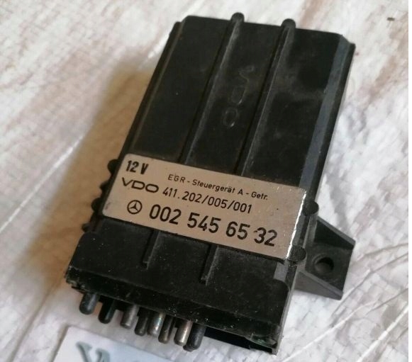 Unité de contrôle Moteur MERCEDES W123 W201 0025456532