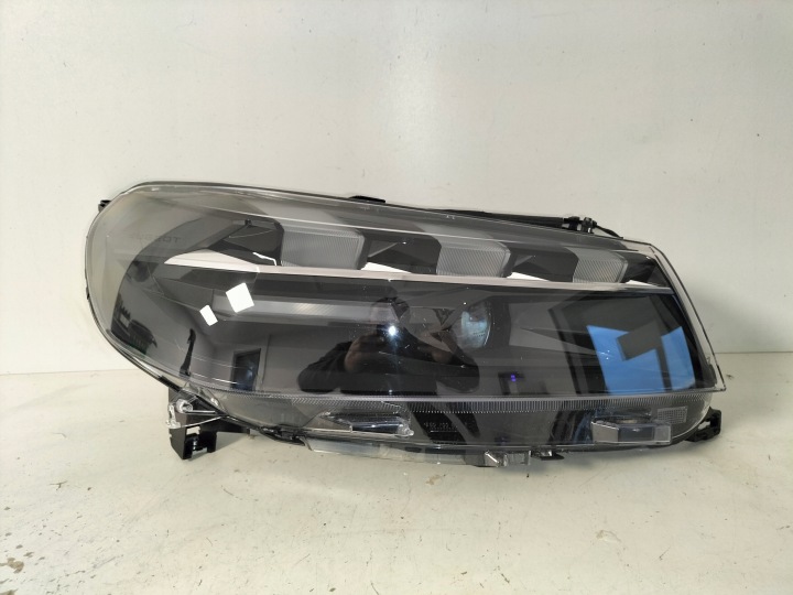 Feux phare Avant reflektor Droit PEUGEOT EXPERT IV TRAVELLER 24- FULL LED