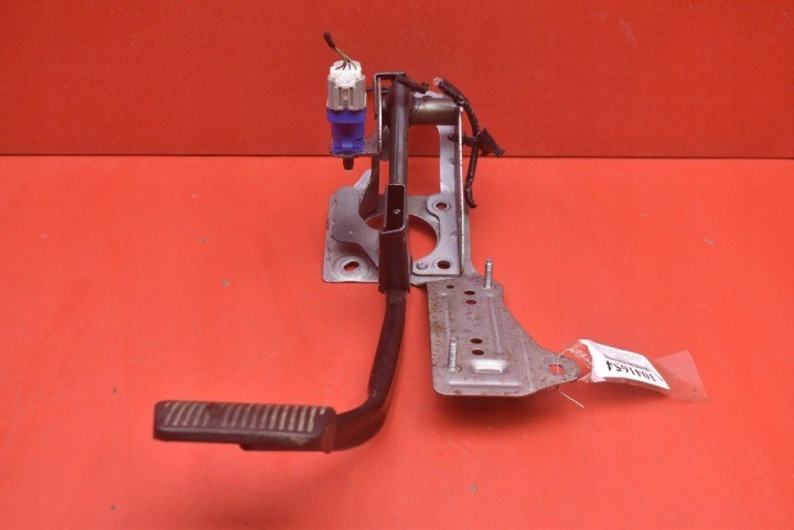 PEDAL brzdy AUTOMAT AV61-2467-GB FORD C-MAX MK2 1.5 TDCI 120KM LIFT 14-19