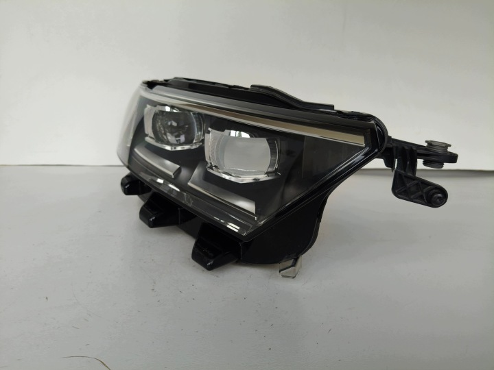 light right REFLEKTOR VW T-ROC 2GA 17- FULL LED