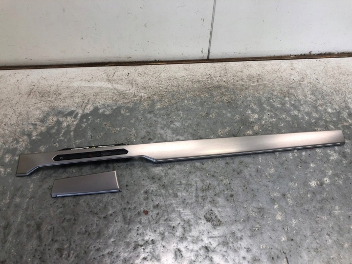 modanatura DEKOR consolle NF5 VW PASSAT B8 3G1853261H 3G1853262AJ