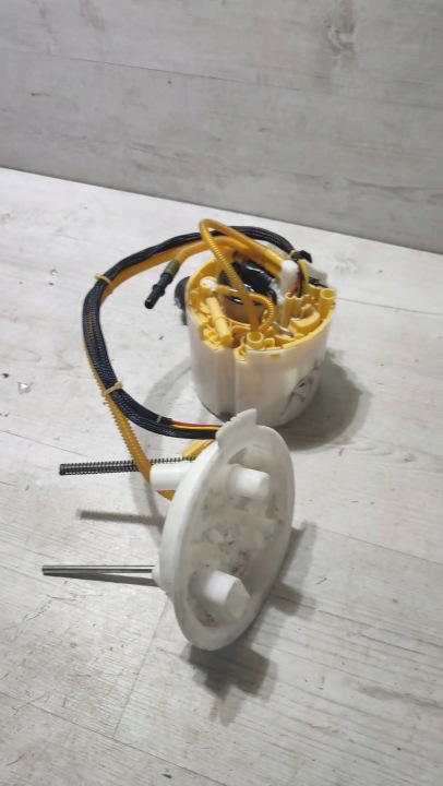 Alfa Romeo Stelvio 2021 feed pump w zbiorniku