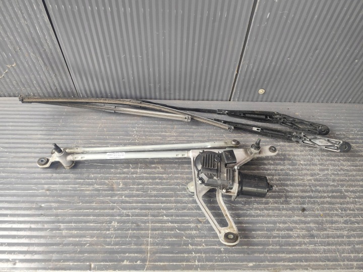 AUDI Q5 80A mechanism wiper arms KOMPLET 80B955023D