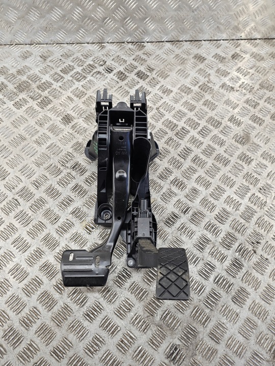 VW PASSAT B8 3G STELEAZ PEDALOW PEDAL Frein Du gaz/du liquide 5Q1723058BQ