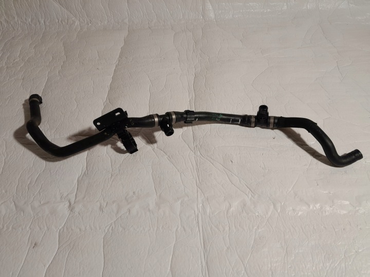 BMW X7 G07 40i Schlauch Schlauch Rohr des Wassers 6821653
