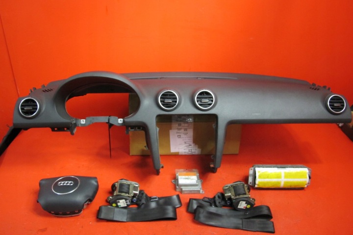 AUDI A3 8P 8P1 přístrojová deska konzola kokpit airbagy POWIETRZNE airbag 2003-2008