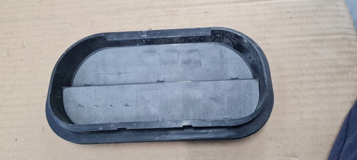 S5 A5 8W Grille WENTYLACYJNA Porte coffre hayon Arrière 6R0819465B A4 B9 8W Q5 80A