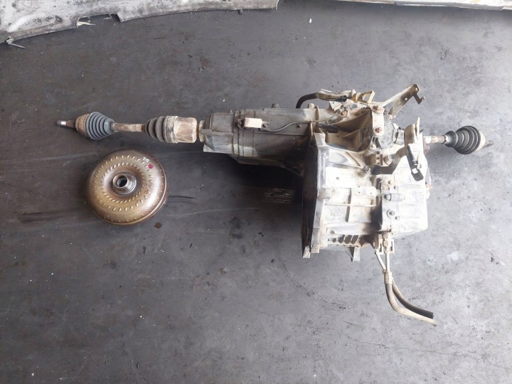 Boîte de vitesses AUTOMATYCZNA FORD TAURUS IV 3.0 V6 4F1P7000CB