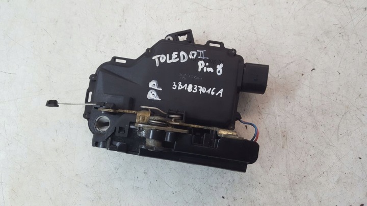 lock front front right Seat Toledo II