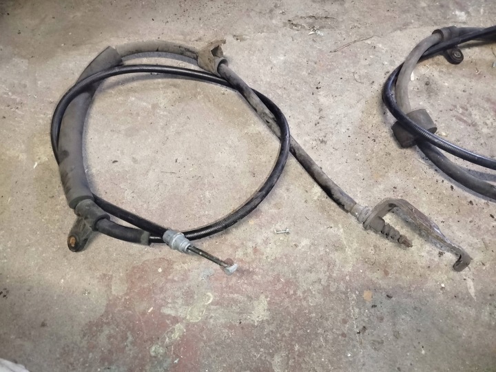 Alfa Romeo OE 50 505 370 pulled, parking brake 10