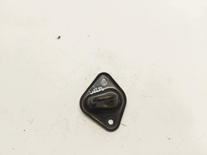 MERCEDES W213 E300de Kombi Rygiel del cofano destra A2138800060