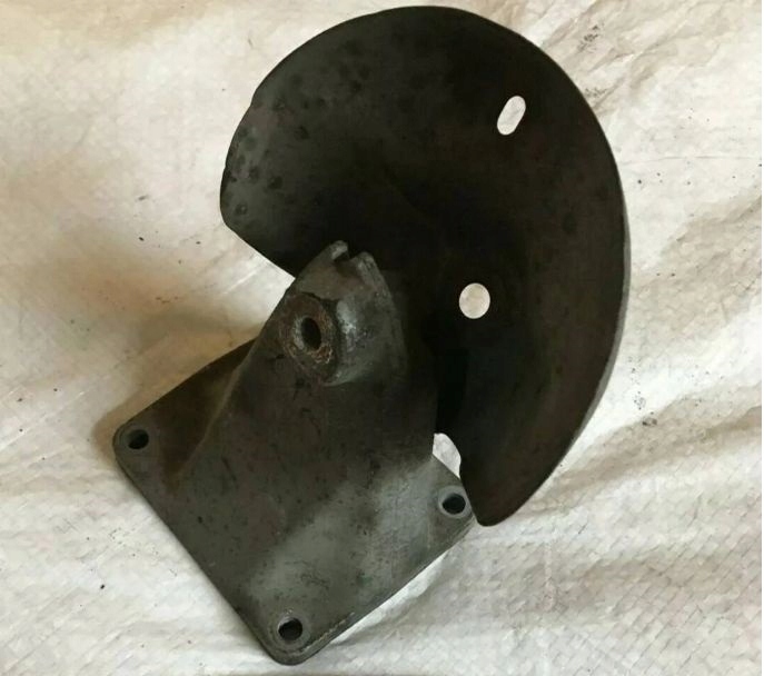 holder holder of the engine MERCEDES W202 W210 6042230004
