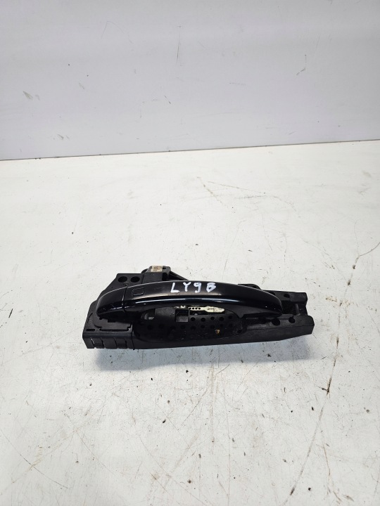 handle left AUDI A4 B8 A5 8T Q5 LY9B 8T0837885A *