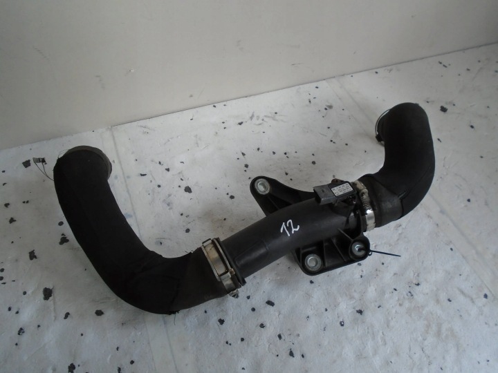 pipe hose of the intercooler 8K0145673E Audi A4 B8 3.0TDI