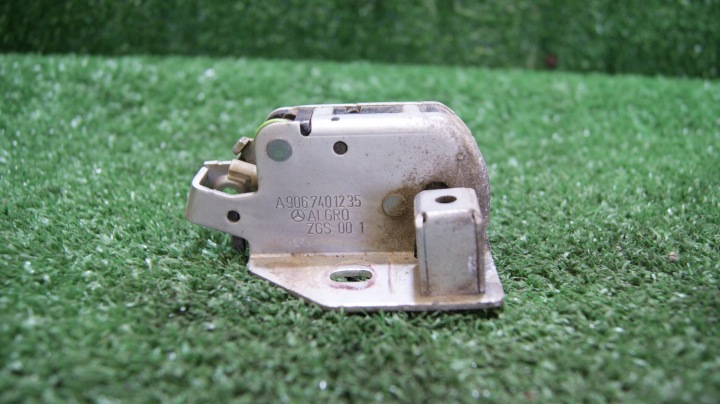 de la Serrure Portière SKRZYDELKOWYCH de gauche MERCEDES-BENZ SPRINTER 906 A9067401235