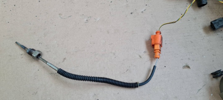 A7 4G Sensor TEMPERATURY Gase 3.0 TDI 8K0906088A A6 C7 4G