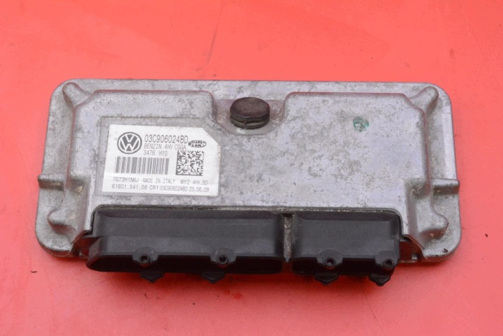 control unit computer of the engine 03C906024BD VW GOLF 6 VI 1.4 16V 80 KM 08-15