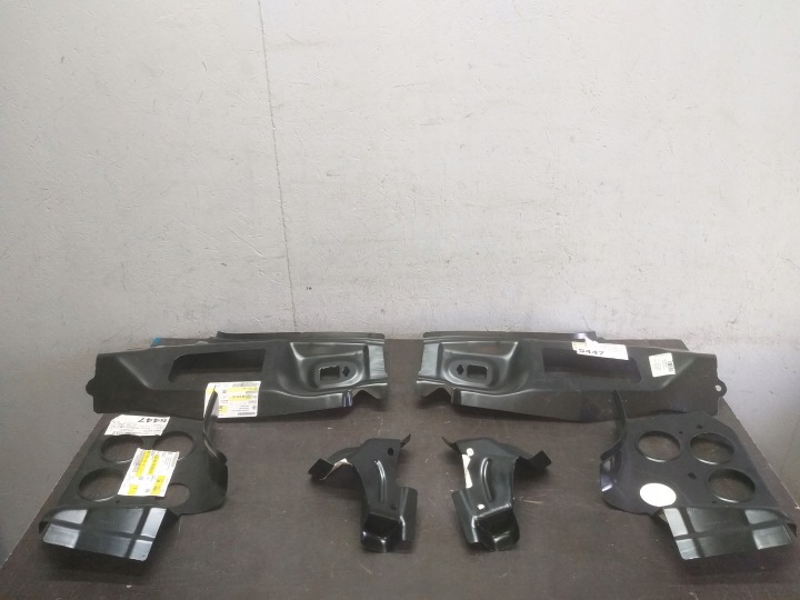 vezni lim stražnji prsa VW SHARAN SEAT ALHAMBRA 10- 7N0813327