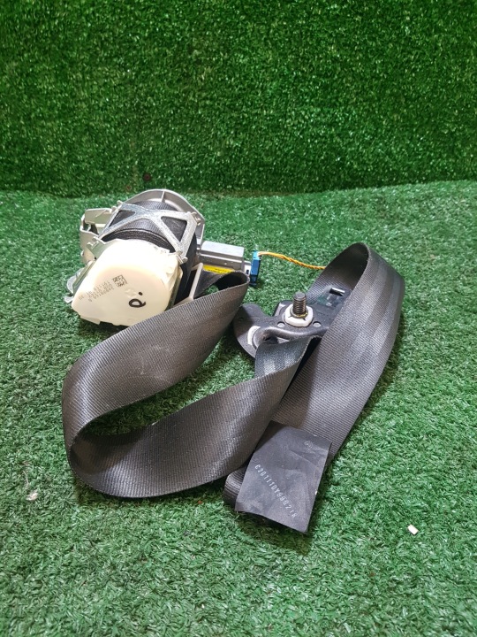 Ceinture de sécurité avant Droite Avant CITROEN DS-3 96717094XX