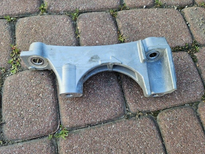 bracket holder engine mount 2.5 HYBRYDA XA25A RAV4 Toyota Camry VIII XV70