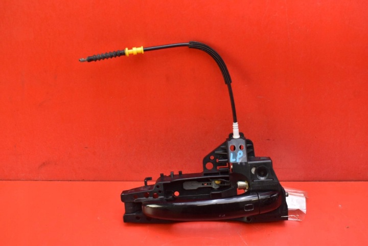 handle left front front black 8U0837886 AUDI Q3 8U 11-14
