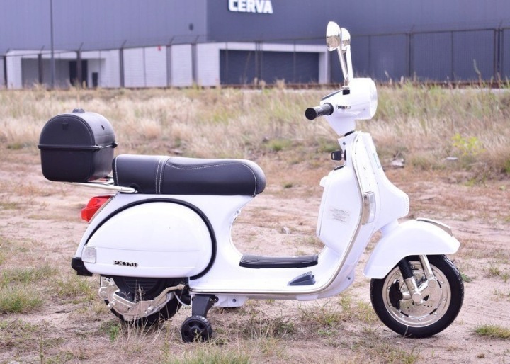 Оригінальна VESPA PX150, м'які колеса, м'яке сидіння, скринька/PX150 — фото 3