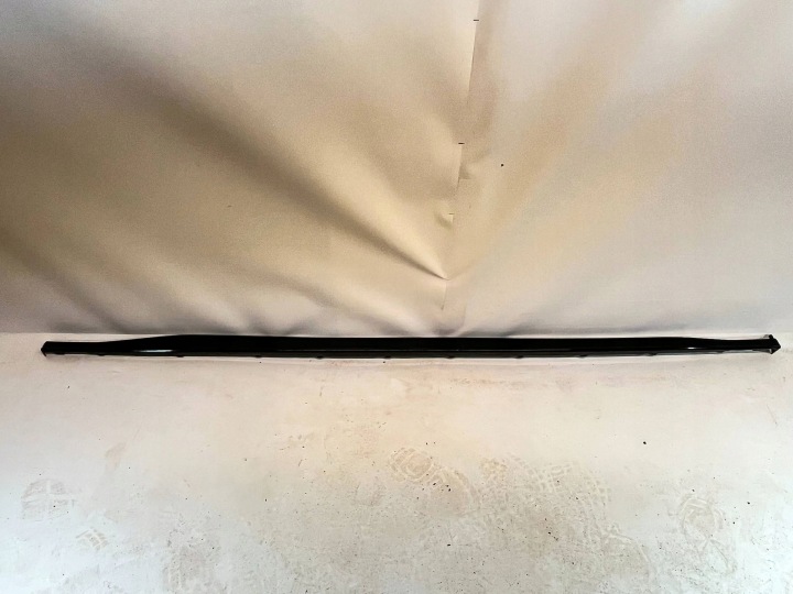 moulding threshold right Volkswagen Golf VIII R-LINE 5H0853860A