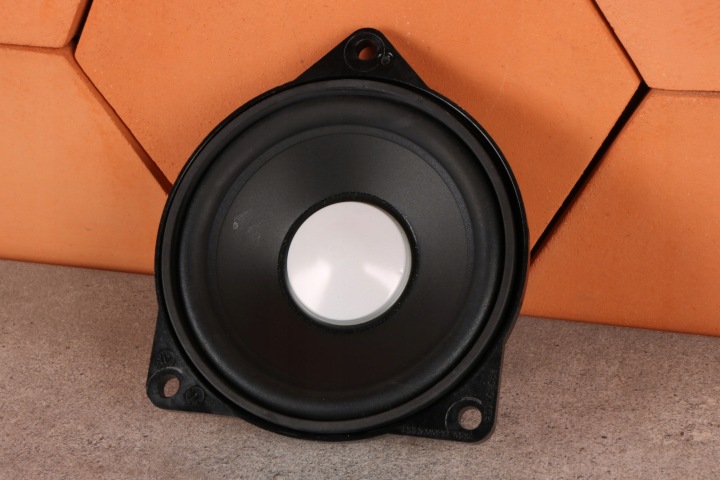 BMW F20 F30 F31 X1 F48 X2 F39 G30 G31 speaker SREDNIOTONOWY HARMAN 9368383