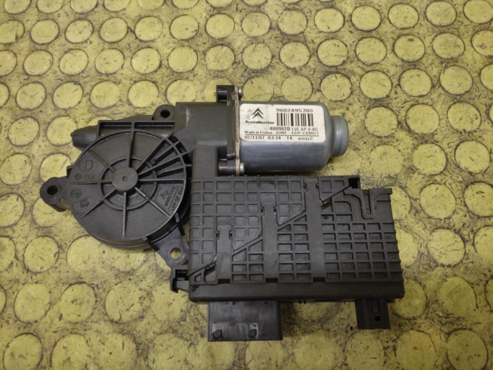 CITROEN C4 Motor Fenster rechts vorne 9682495780