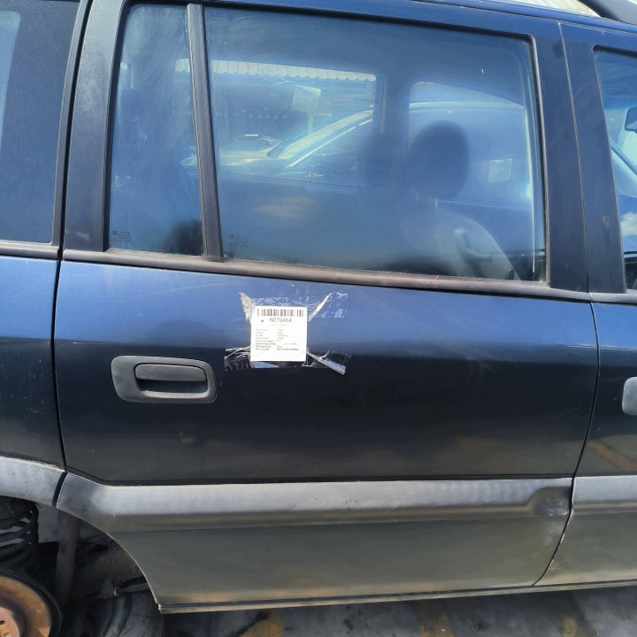 dvere pravé zadok 36U OPEL ZAFIRA A