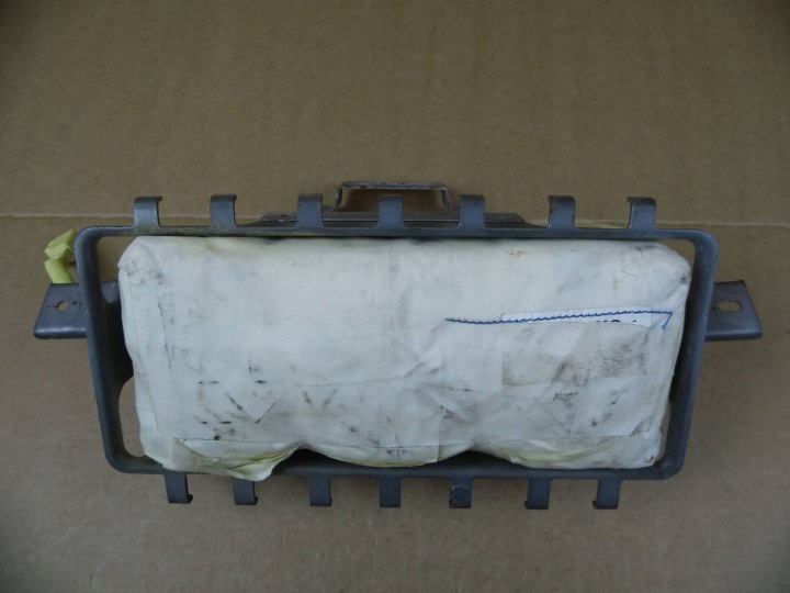 Infiniti Q60 airbag airbag GINOCCHIA chroniaca kolana K8515-5CH0A