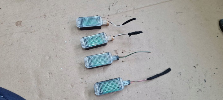 A5 8W S5 LIFT Diódy LED dvere KOSTKA A4 B8 B9 A6 C7 C8 Q7 A5 A7 4X 4E09474