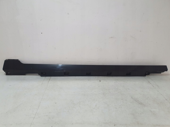 VW Passat B8 moulding threshold right 3G0853858F
