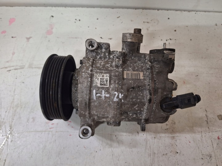 VOLKSWAGEN GOLF VII 12-16 compressor AC 5Q0820803